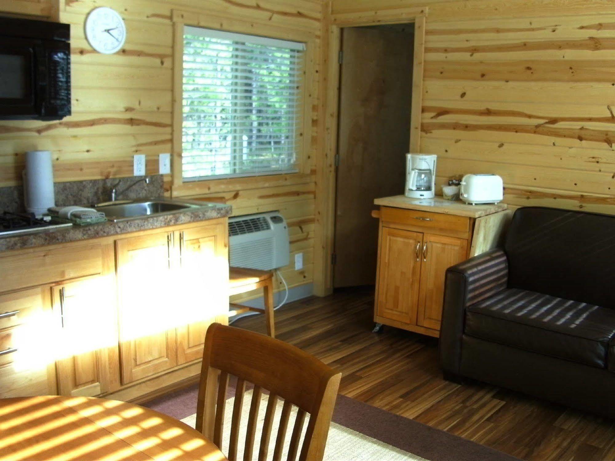 Bend-Sunriver Rv Campground Three Rivers Екстериор снимка
