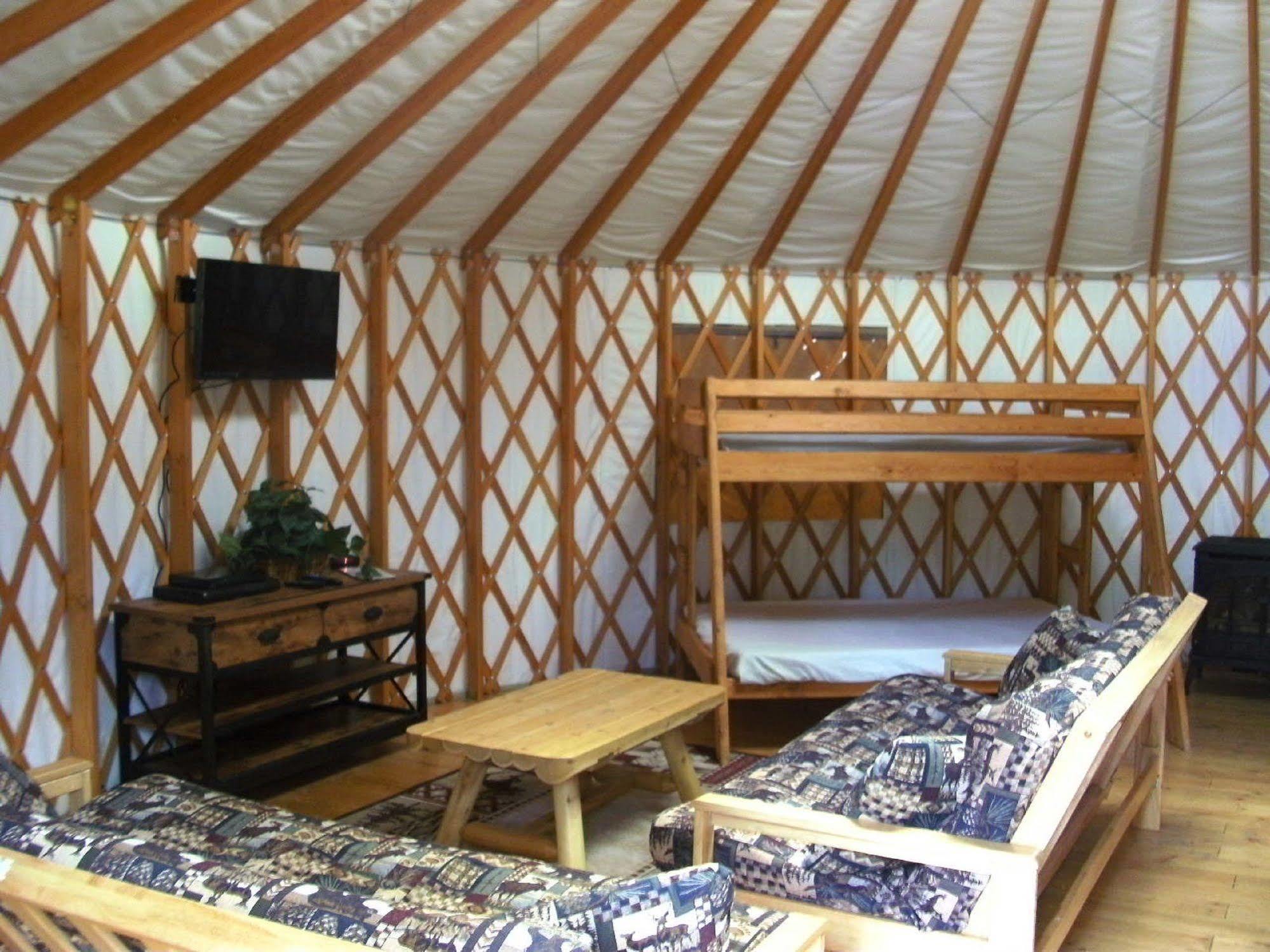 Bend-Sunriver Rv Campground Three Rivers Екстериор снимка