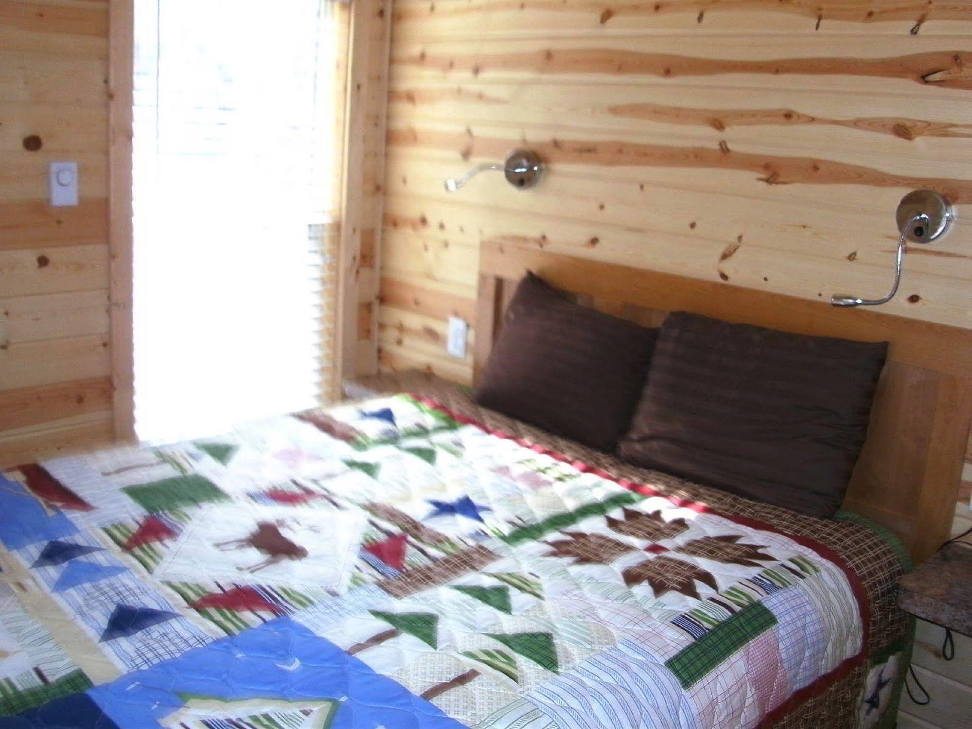 Bend-Sunriver Rv Campground Three Rivers Екстериор снимка